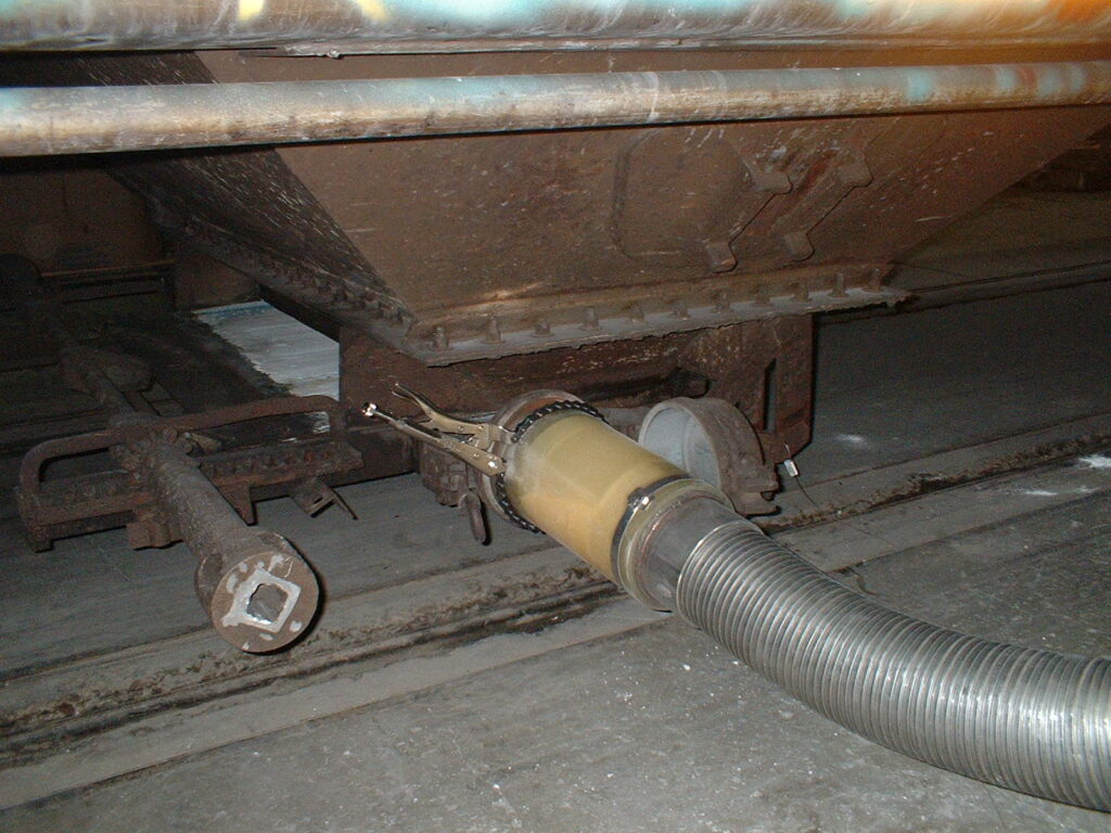 USS Urethane Railcar Adapter with screened air inlet